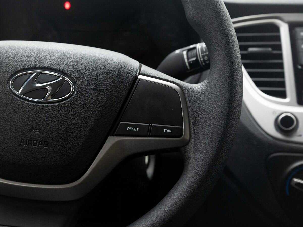 Hyundai Solaris с пробегом — 2019 год. Фото: #15
