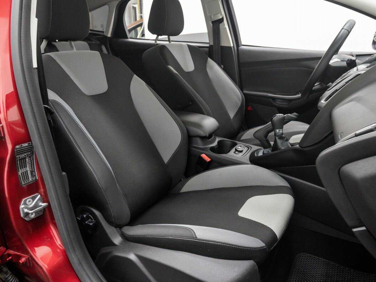 Ford Focus с пробегом — 2011 год. Фото: #7