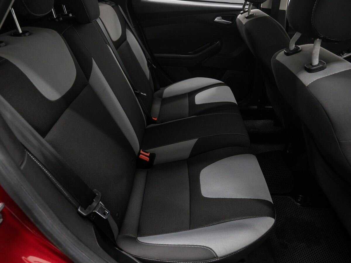 Ford Focus с пробегом — 2011 год. Фото: #8