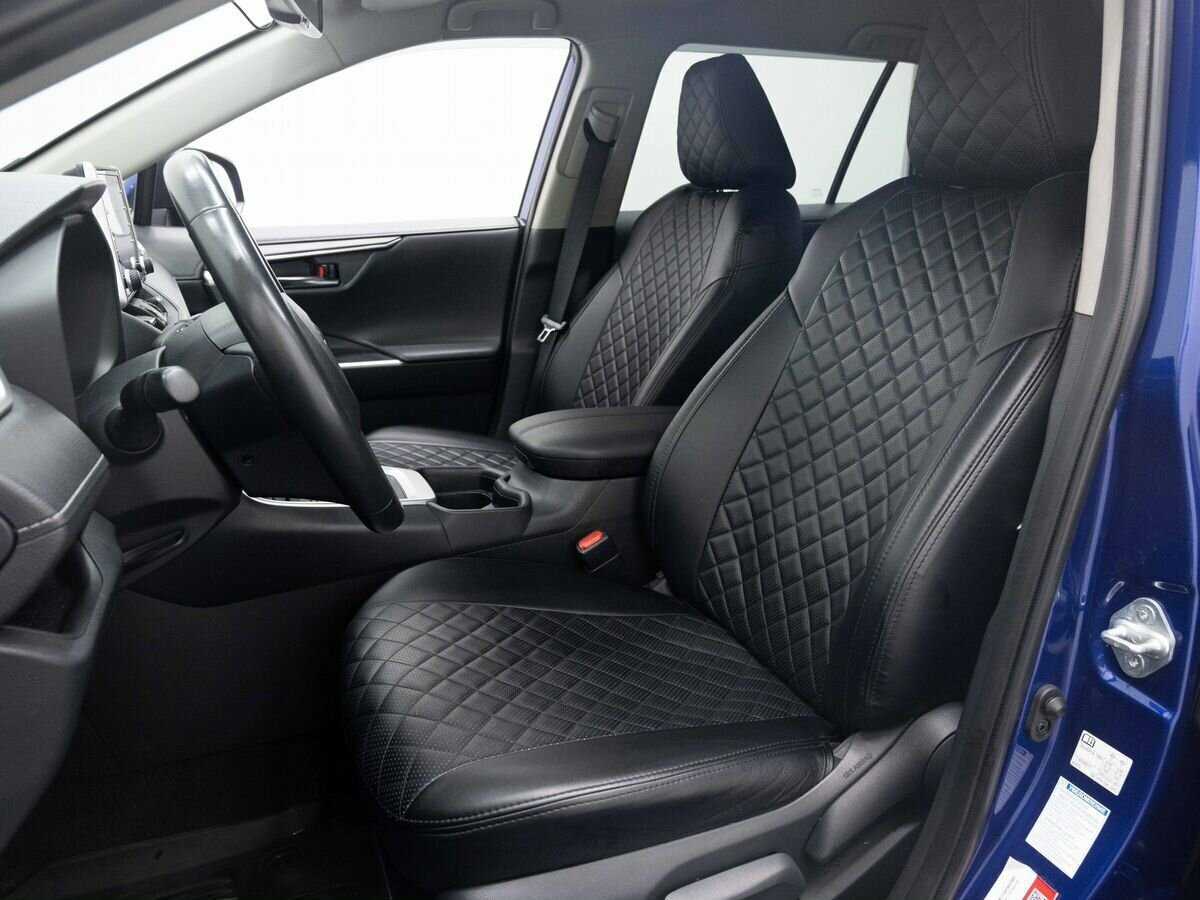 Toyota RAV4 с пробегом — 2021 год. Фото: #8