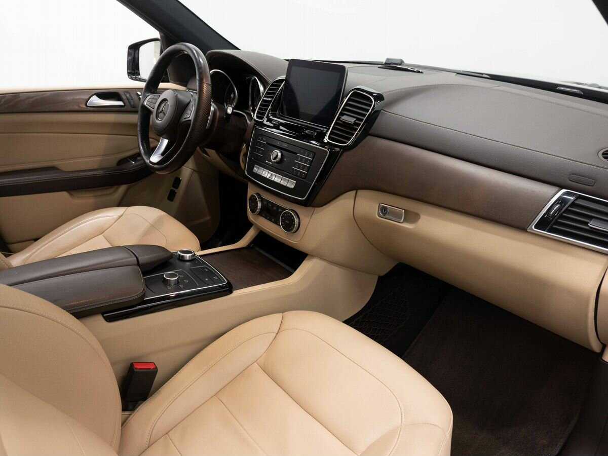 Mercedes-Benz GLS с пробегом — 2018 год. Фото: #11