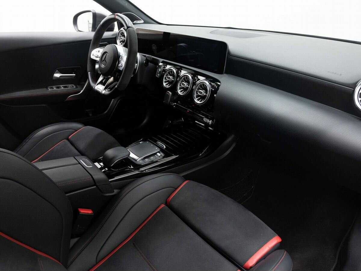 Mercedes-Benz A-Класс AMG с пробегом — 2020 год. Фото: #12