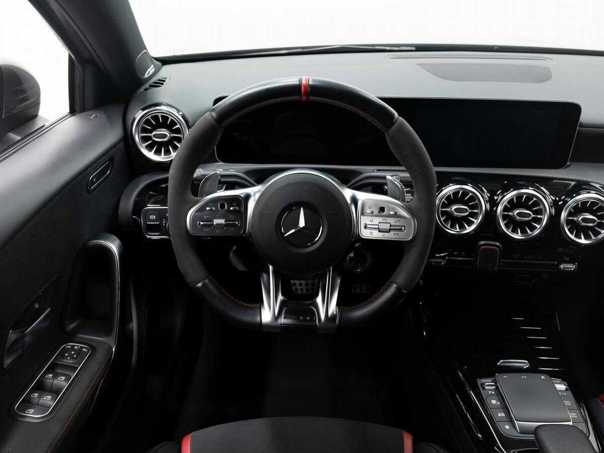 Mercedes-Benz A-Класс AMG с пробегом — 2020 год. Фото: #15