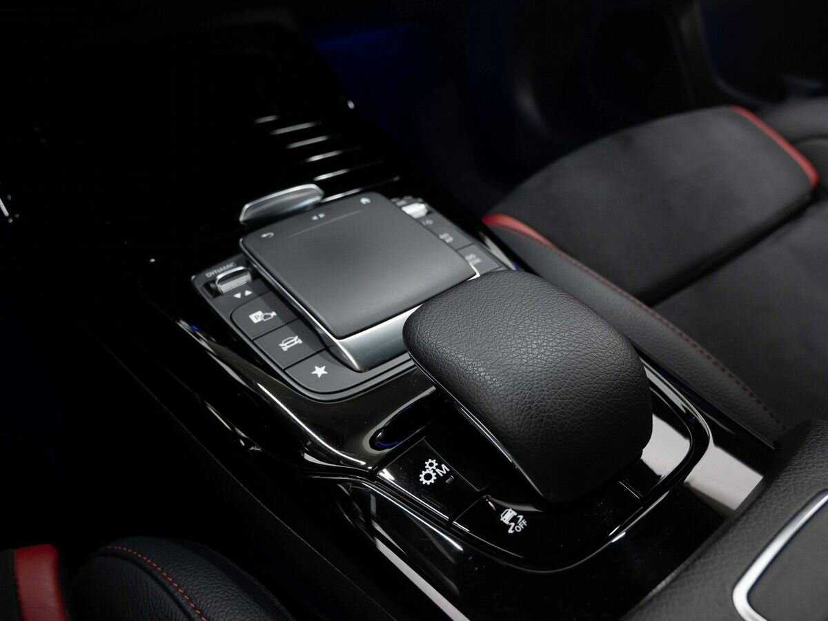 Mercedes-Benz A-Класс AMG с пробегом — 2020 год. Фото: #23