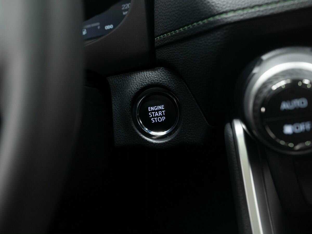 Toyota RAV4 с пробегом — 2023 год. Фото: #19