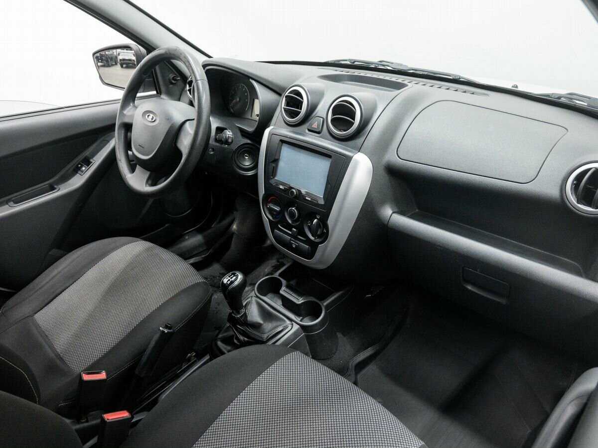 Lada (ВАЗ) Granta с пробегом — 2014 год. Фото: #7