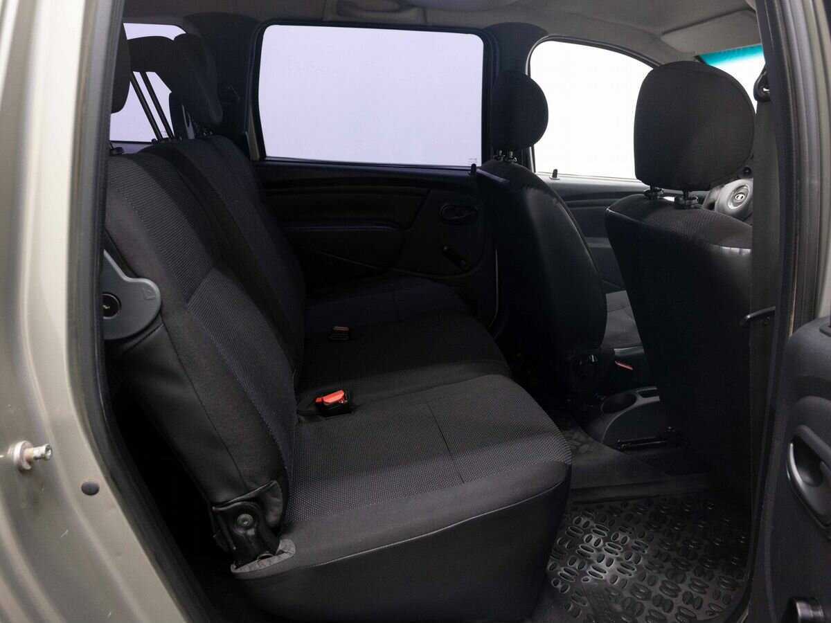 Lada (ВАЗ) Largus с пробегом — 2014 год. Фото: #9