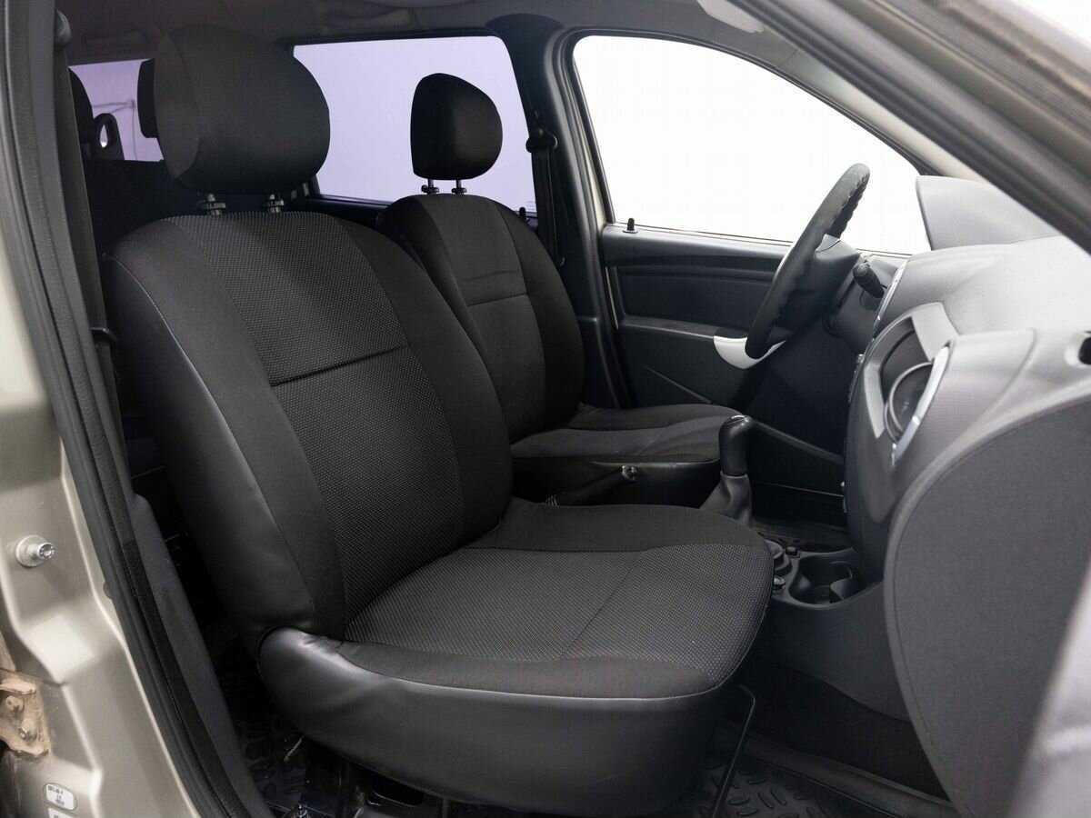 Lada (ВАЗ) Largus с пробегом — 2014 год. Фото: #11