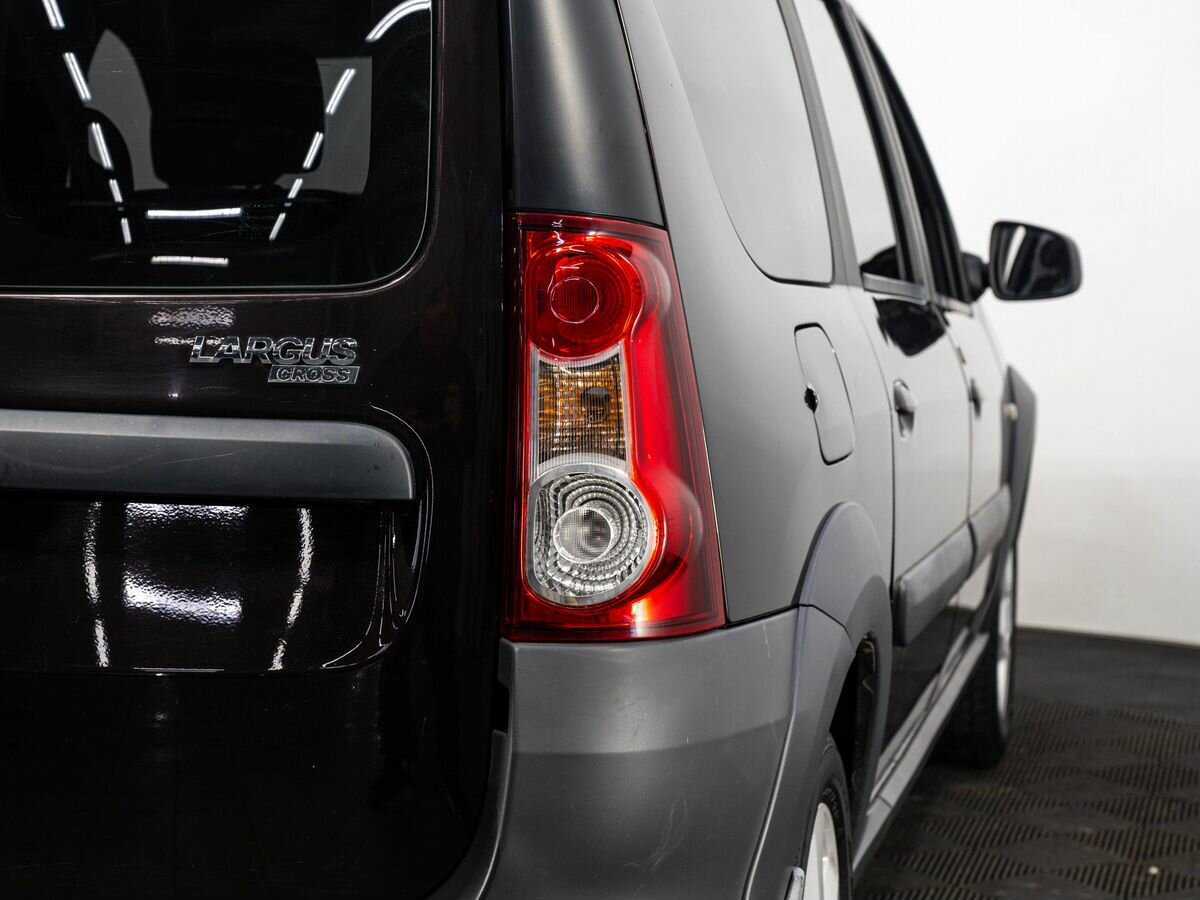 Lada (ВАЗ) Largus с пробегом — 2018 год. Фото: #6