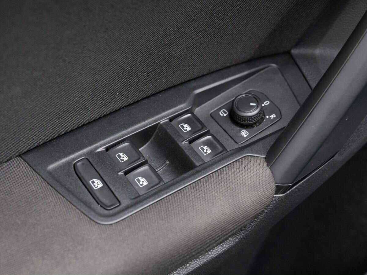 Volkswagen Tiguan с пробегом — 2021 год. Фото: #17