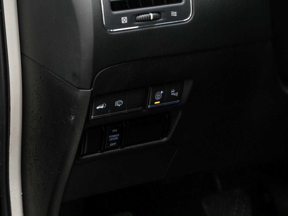 Infiniti QX80 с пробегом — 2017 год. Фото: #19