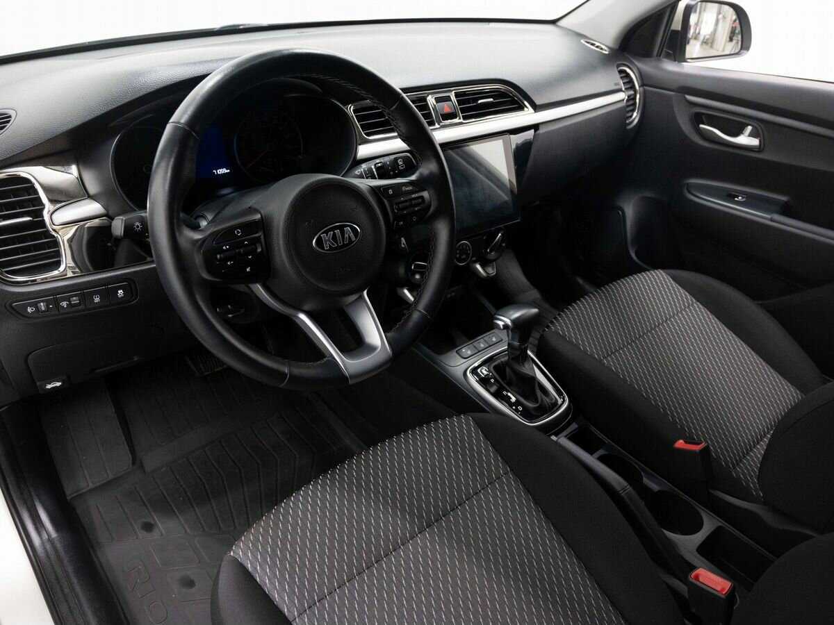 Kia Rio с пробегом — 2020 год. Фото: #8