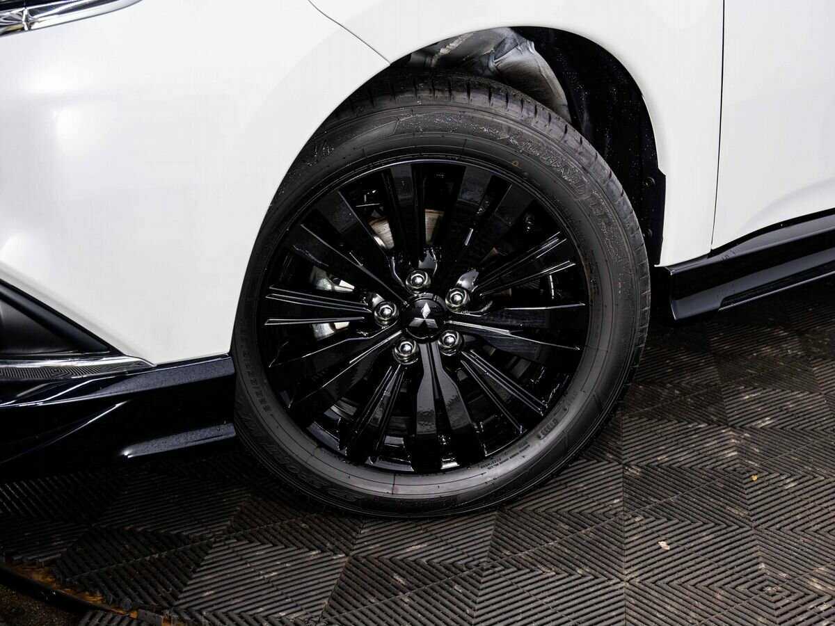 Mitsubishi Outlander с пробегом — 2022 год. Фото: #8