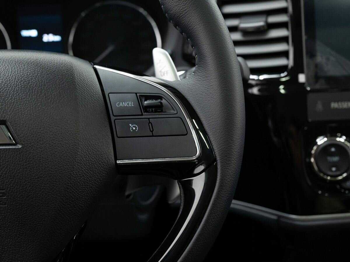 Mitsubishi Outlander с пробегом — 2022 год. Фото: #18