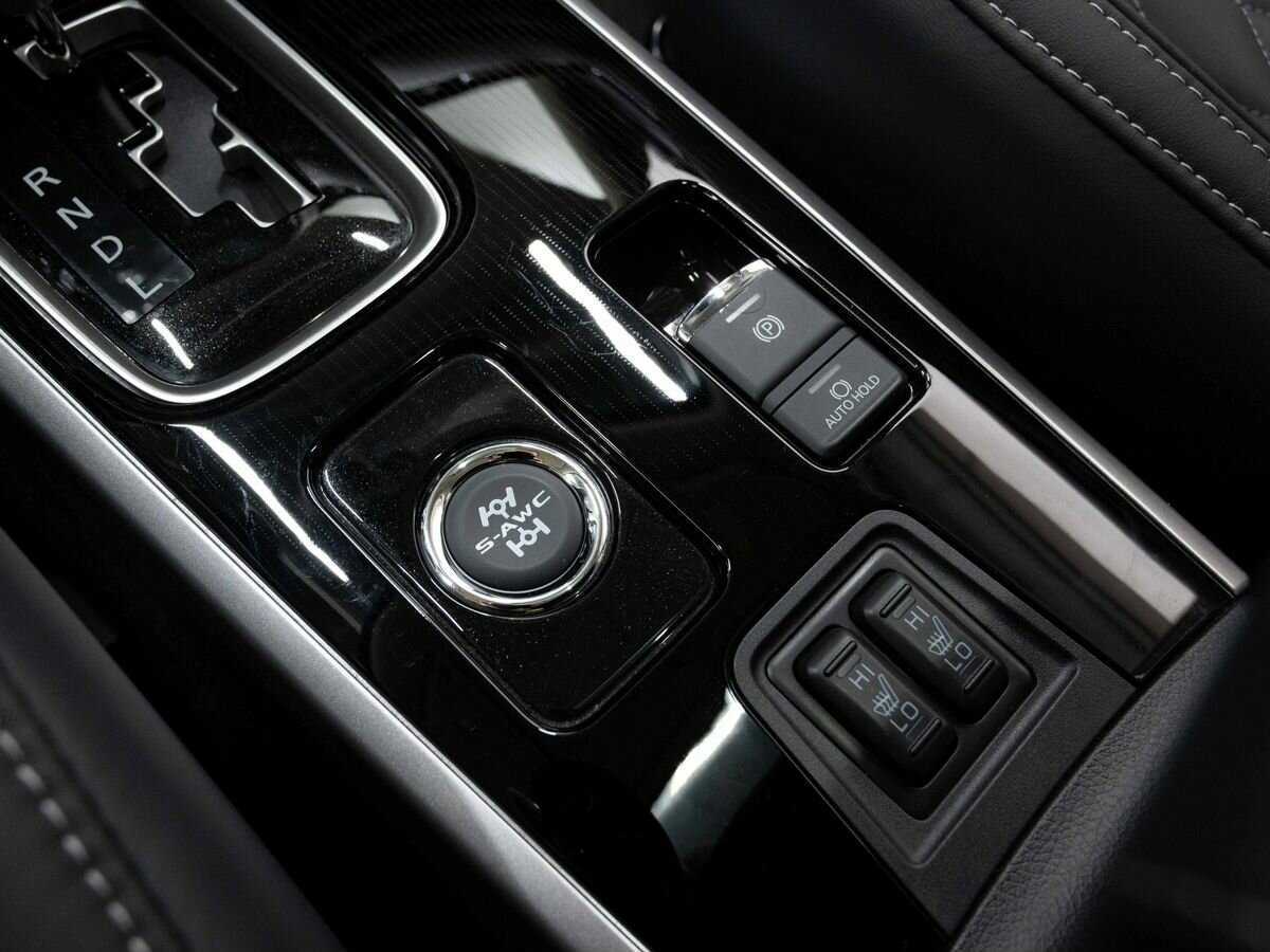Mitsubishi Outlander с пробегом — 2022 год. Фото: #25