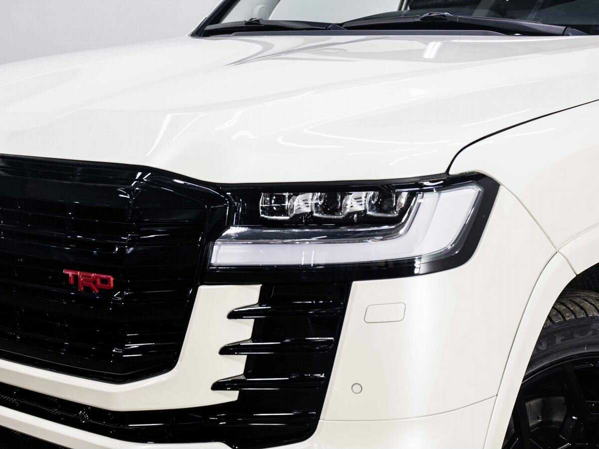 Toyota Land Cruiser с пробегом — 2013 год. Фото: #6