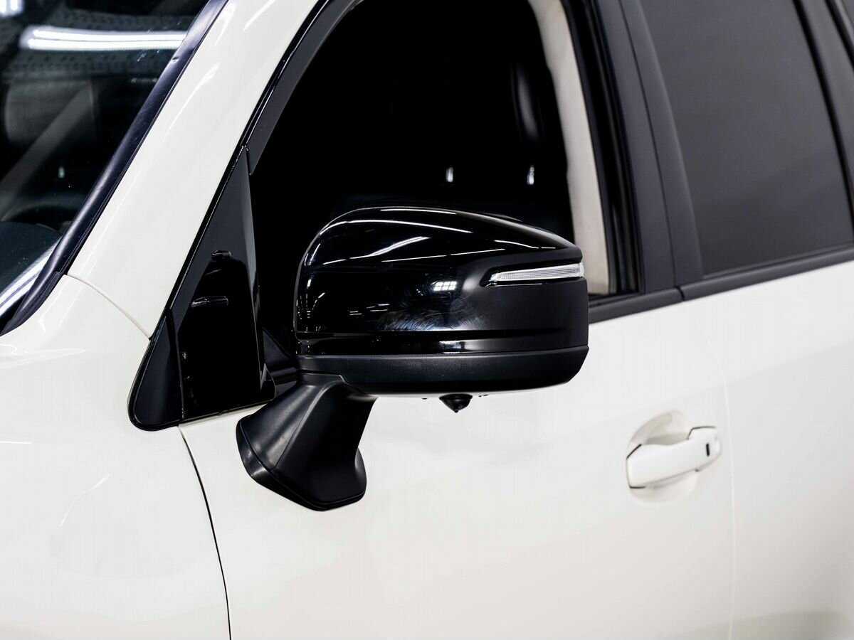 Toyota Land Cruiser с пробегом — 2013 год. Фото: #7