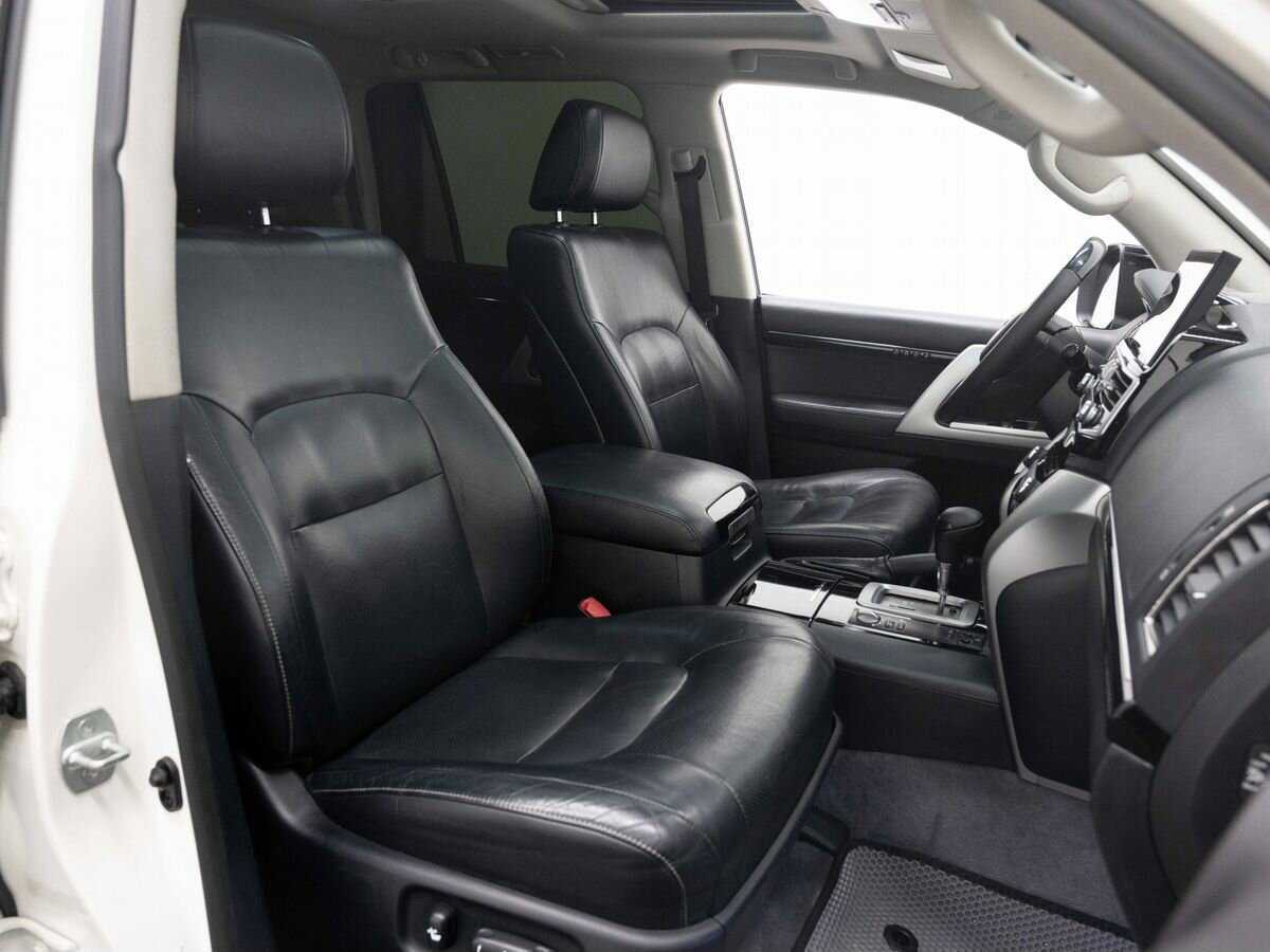 Toyota Land Cruiser с пробегом — 2013 год. Фото: #14