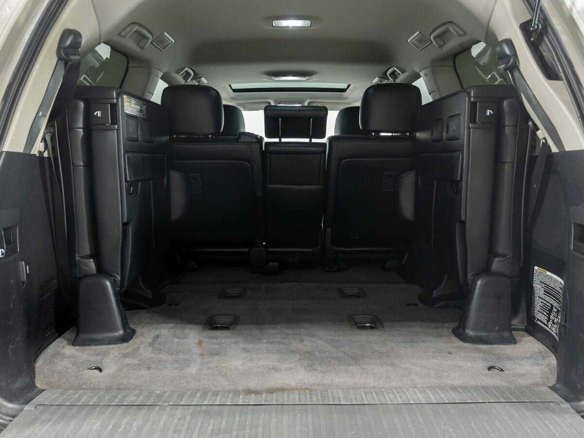 Toyota Land Cruiser с пробегом — 2013 год. Фото: #32