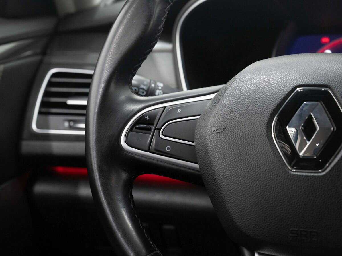 Renault Talisman с пробегом — 2017 год. Фото: #16