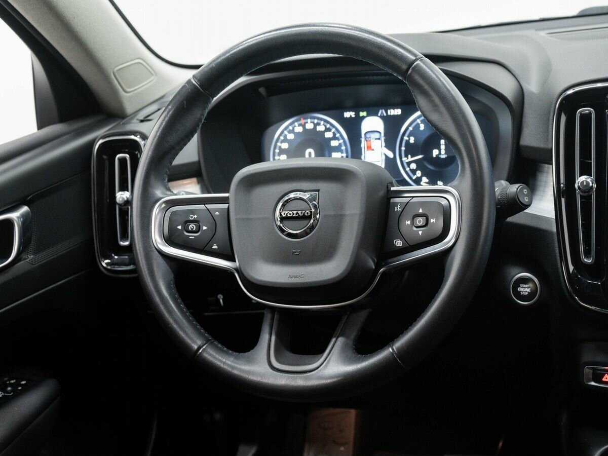 Volvo XC40 с пробегом — 2020 год. Фото: #11