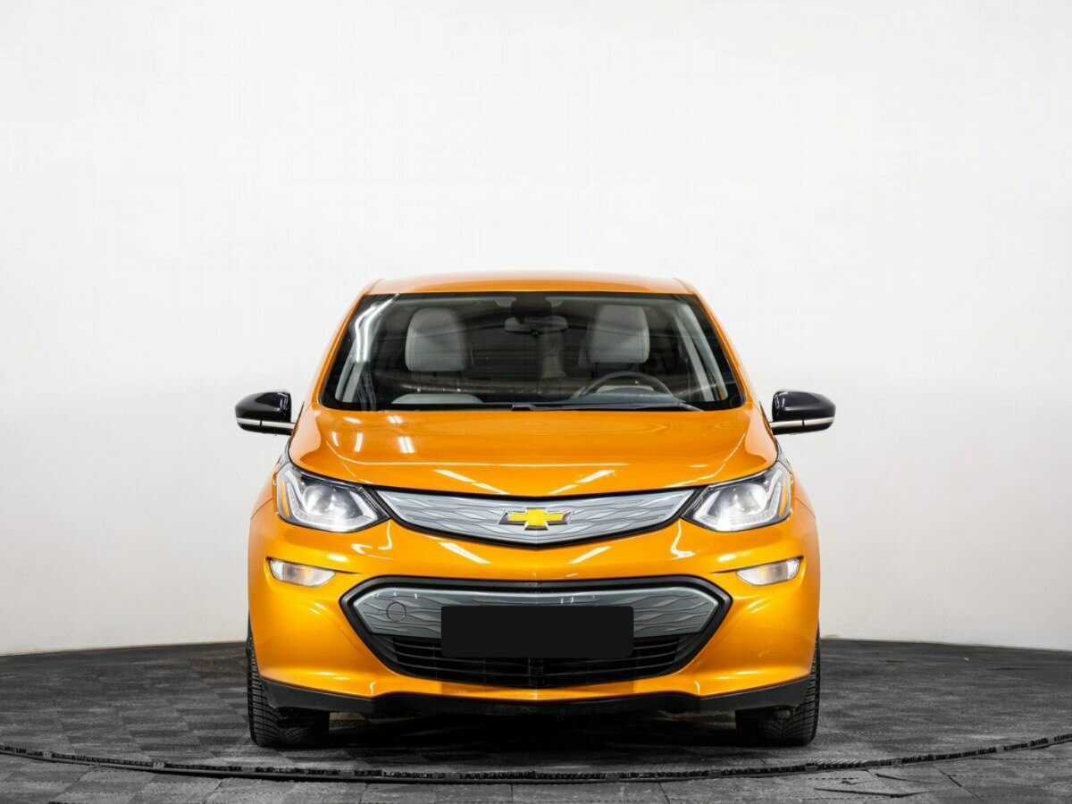Chevrolet Bolt с пробегом — 2017 год. Фото: #1