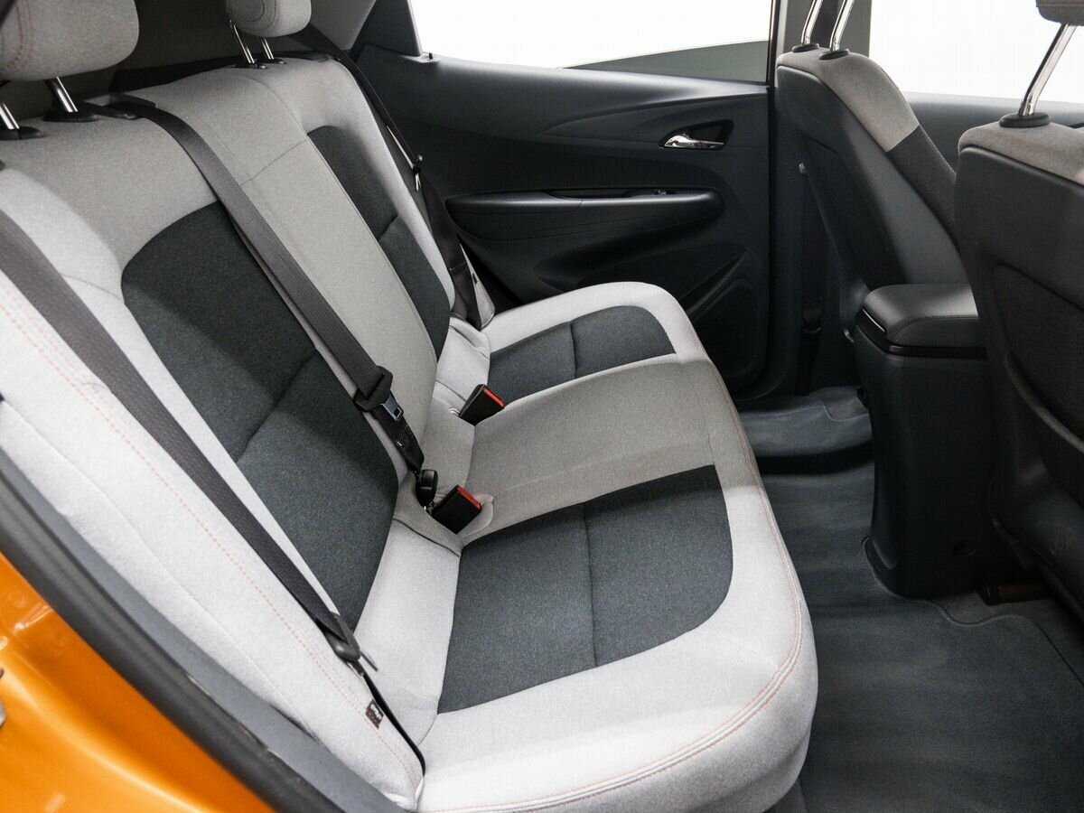 Chevrolet Bolt с пробегом — 2017 год. Фото: #8