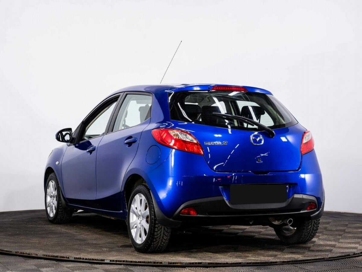 Mazda 2 с пробегом — 2009 год. Фото: #3