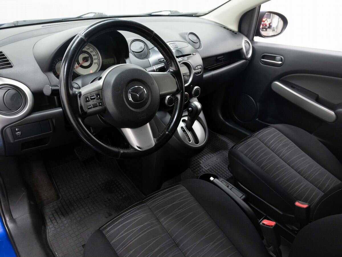 Mazda 2 с пробегом — 2009 год. Фото: #8
