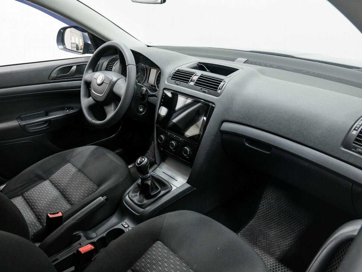 Skoda Octavia с пробегом — 2011 год. Фото: #7