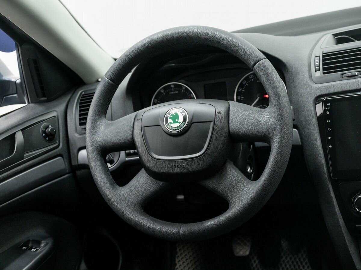 Skoda Octavia с пробегом — 2011 год. Фото: #11