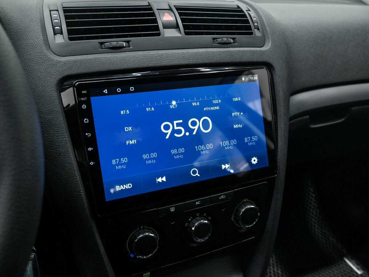 Skoda Octavia с пробегом — 2011 год. Фото: #19