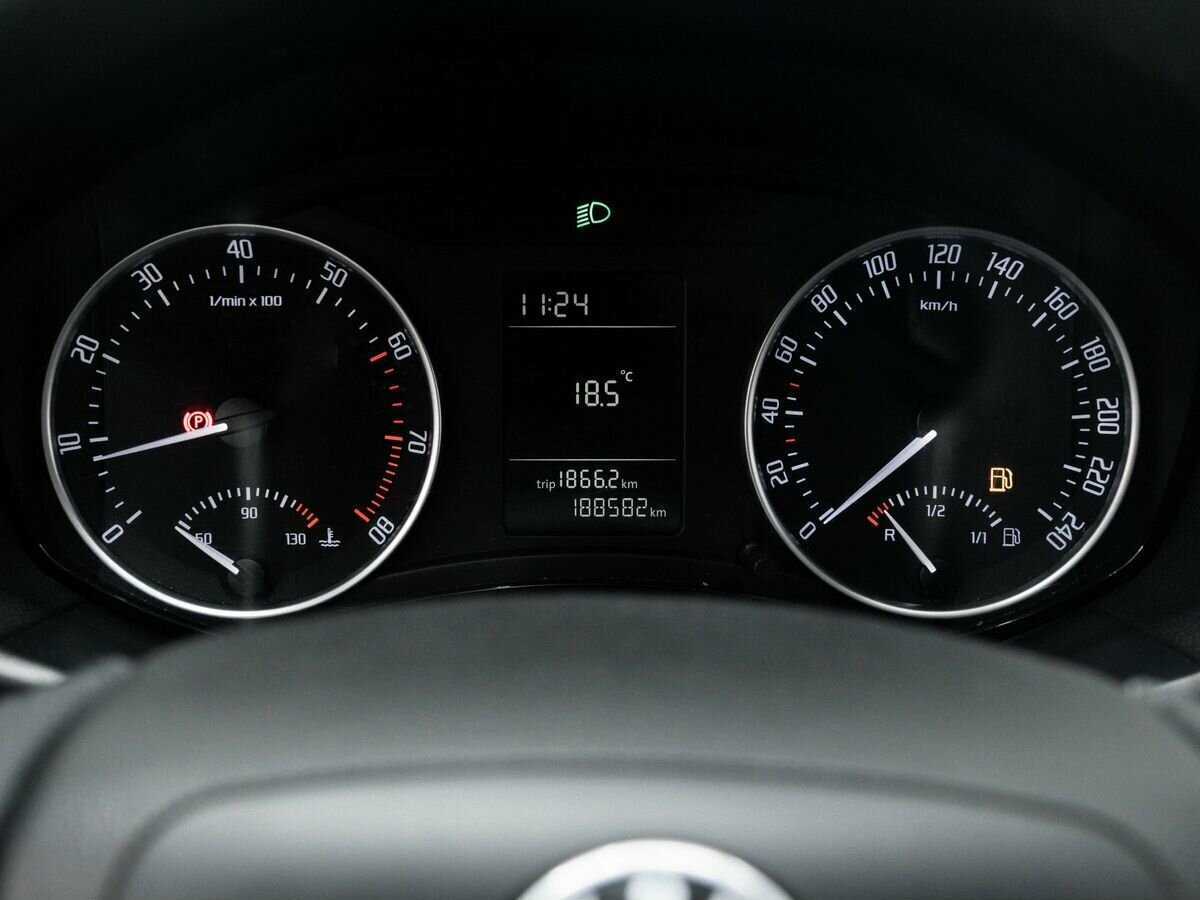 Skoda Octavia с пробегом — 2011 год. Фото: #21