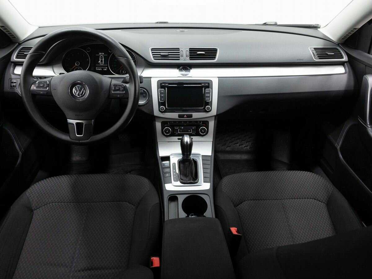 Volkswagen Passat с пробегом — 2011 год. Фото: #14