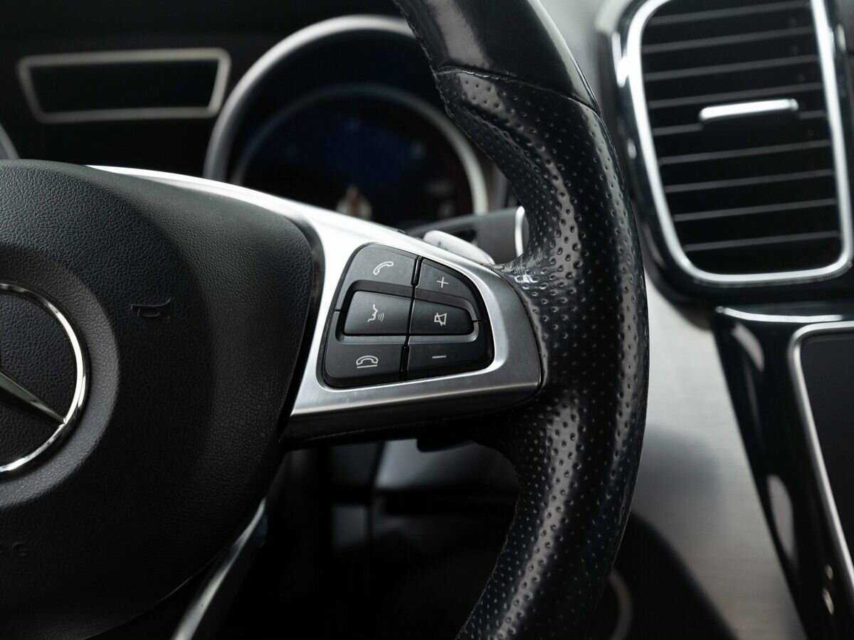 Mercedes-Benz GLE с пробегом — 2018 год. Фото: #16