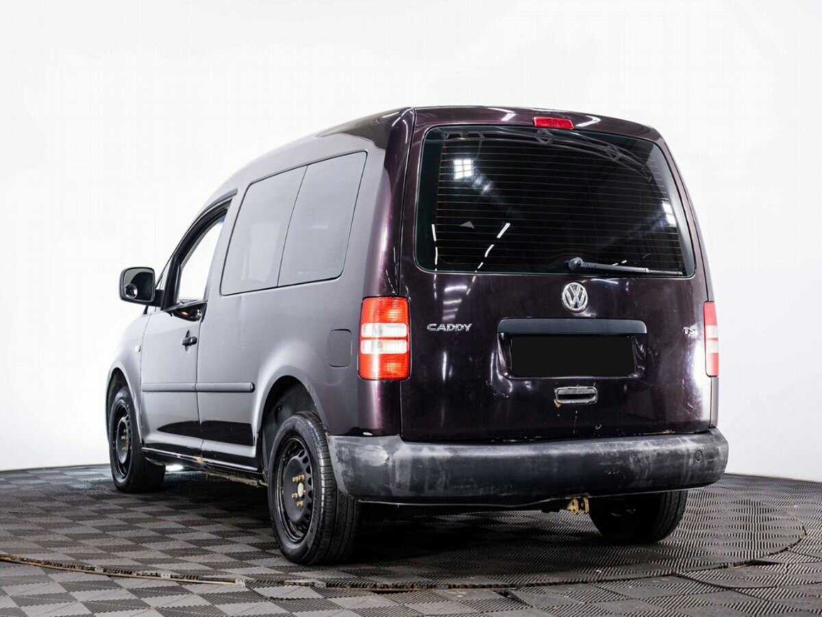 Volkswagen Caddy с пробегом — 2011 год. Фото: #3