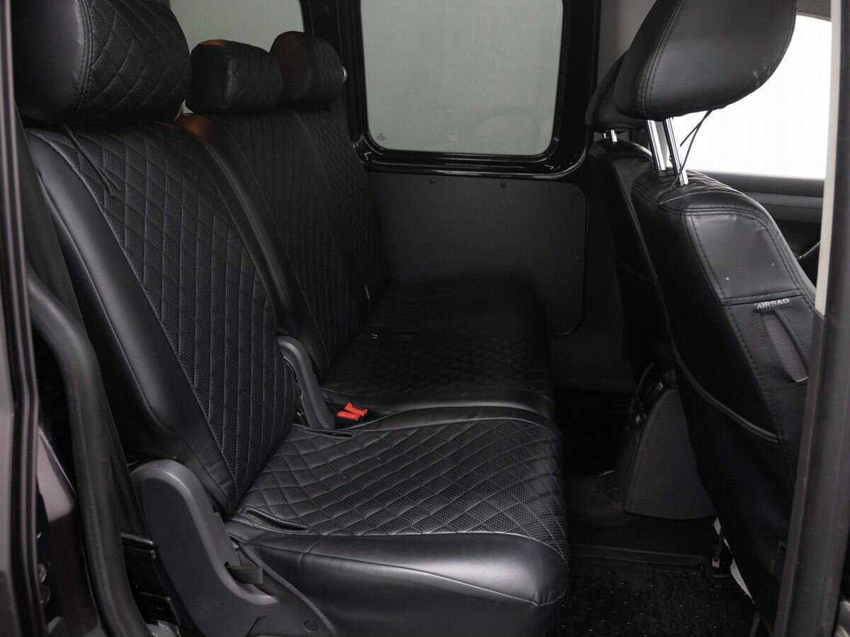 Volkswagen Caddy с пробегом — 2011 год. Фото: #8