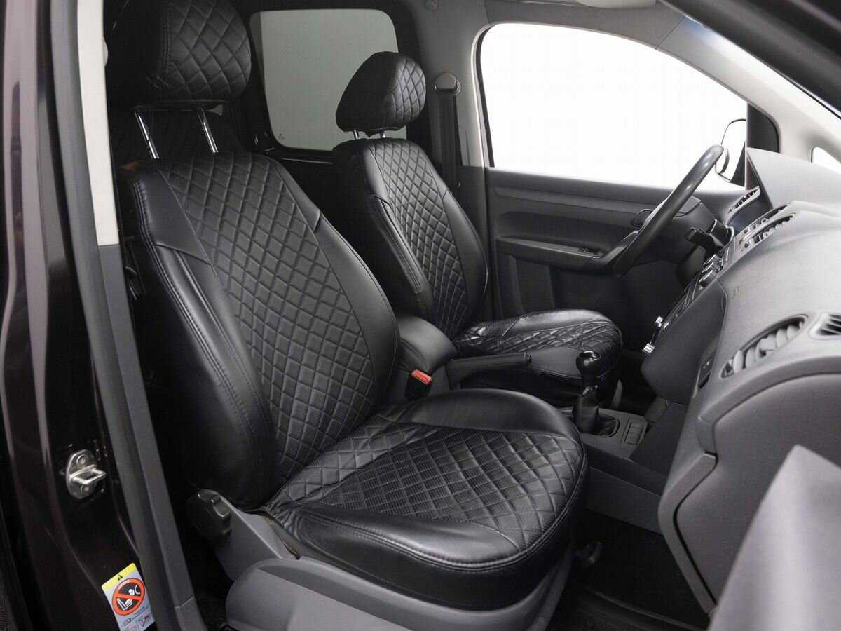Volkswagen Caddy с пробегом — 2011 год. Фото: #10