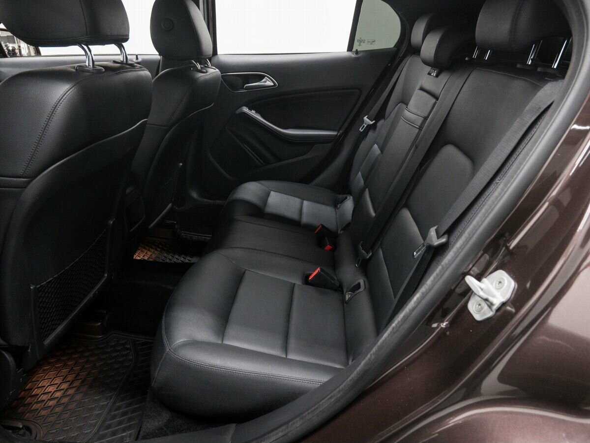 Mercedes-Benz GLA с пробегом — 2014 год. Фото: #12