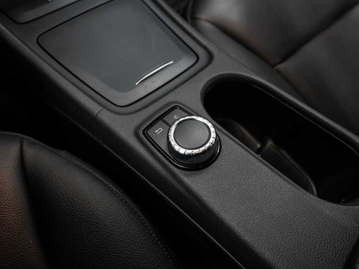 Mercedes-Benz GLA с пробегом — 2014 год. Фото: #17