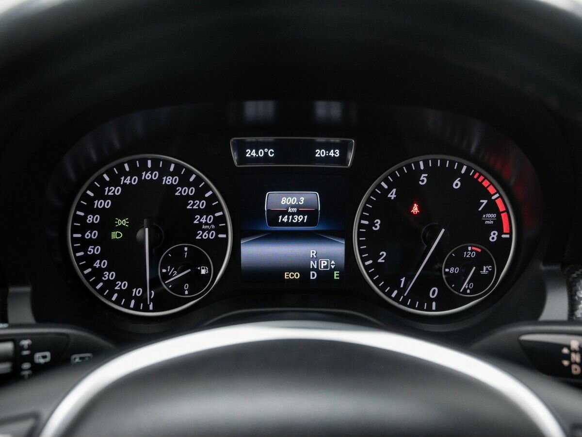 Mercedes-Benz GLA с пробегом — 2014 год. Фото: #21