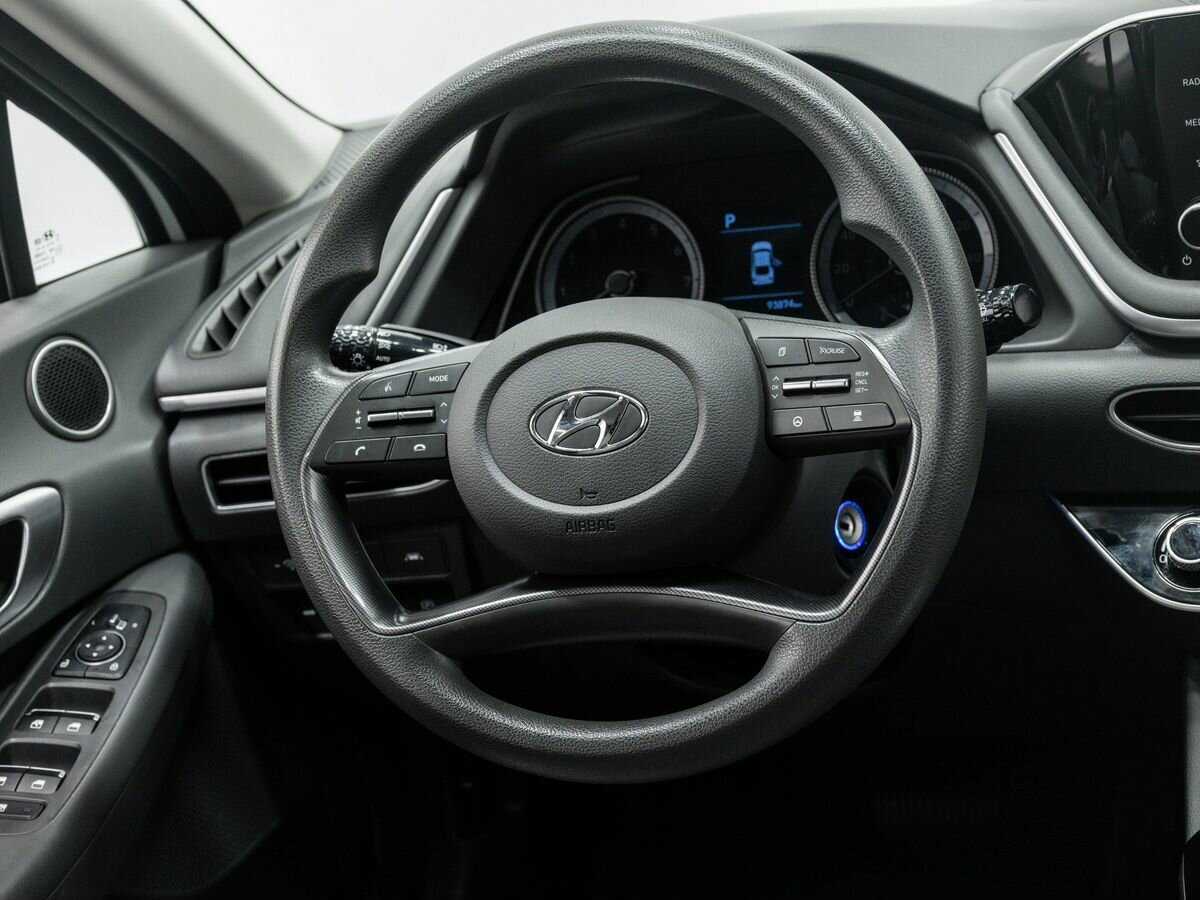 Hyundai Sonata с пробегом — 2019 год. Фото: #12