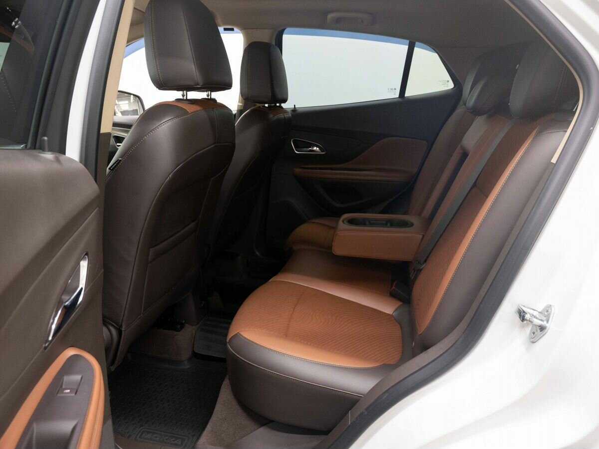 Opel Mokka с пробегом — 2014 год. Фото: #9