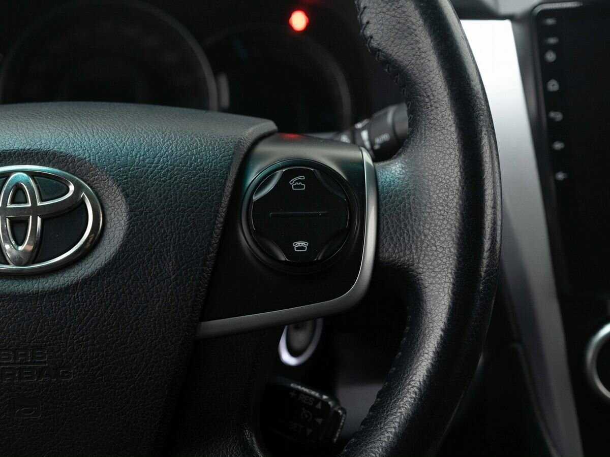 Toyota Camry с пробегом — 2012 год. Фото: #16