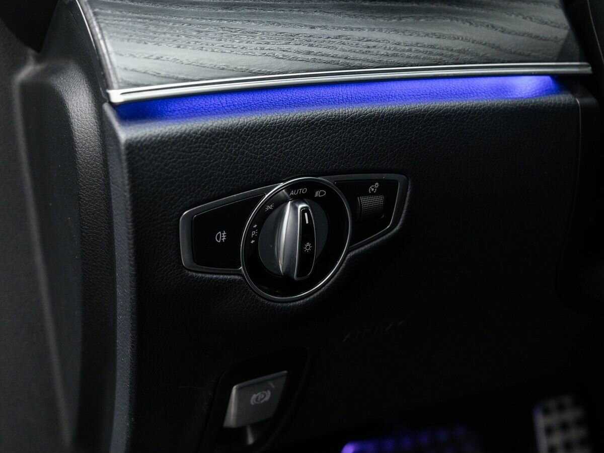 Mercedes-Benz E-Класс с пробегом — 2021 год. Фото: #15