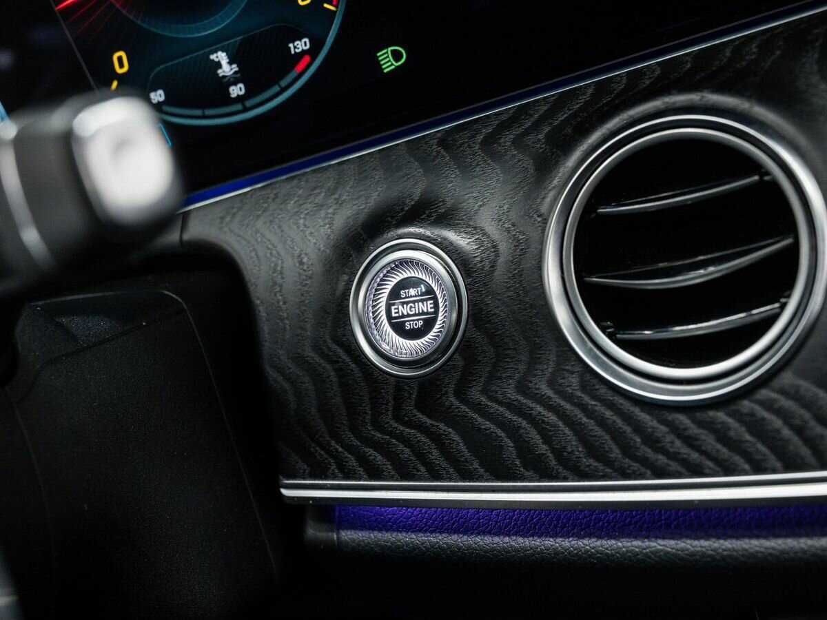 Mercedes-Benz E-Класс с пробегом — 2021 год. Фото: #20