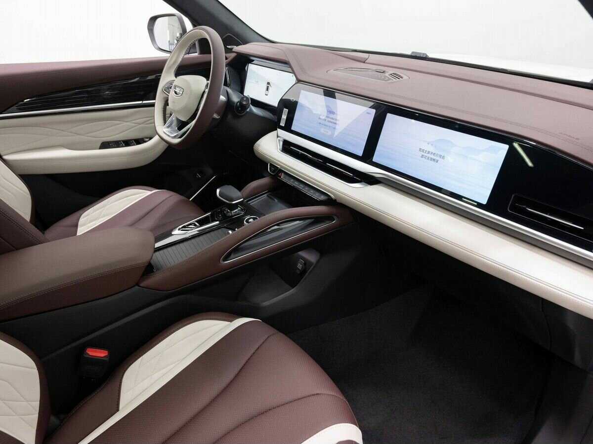 Geely Monjaro с пробегом — 2024 год. Фото: #12