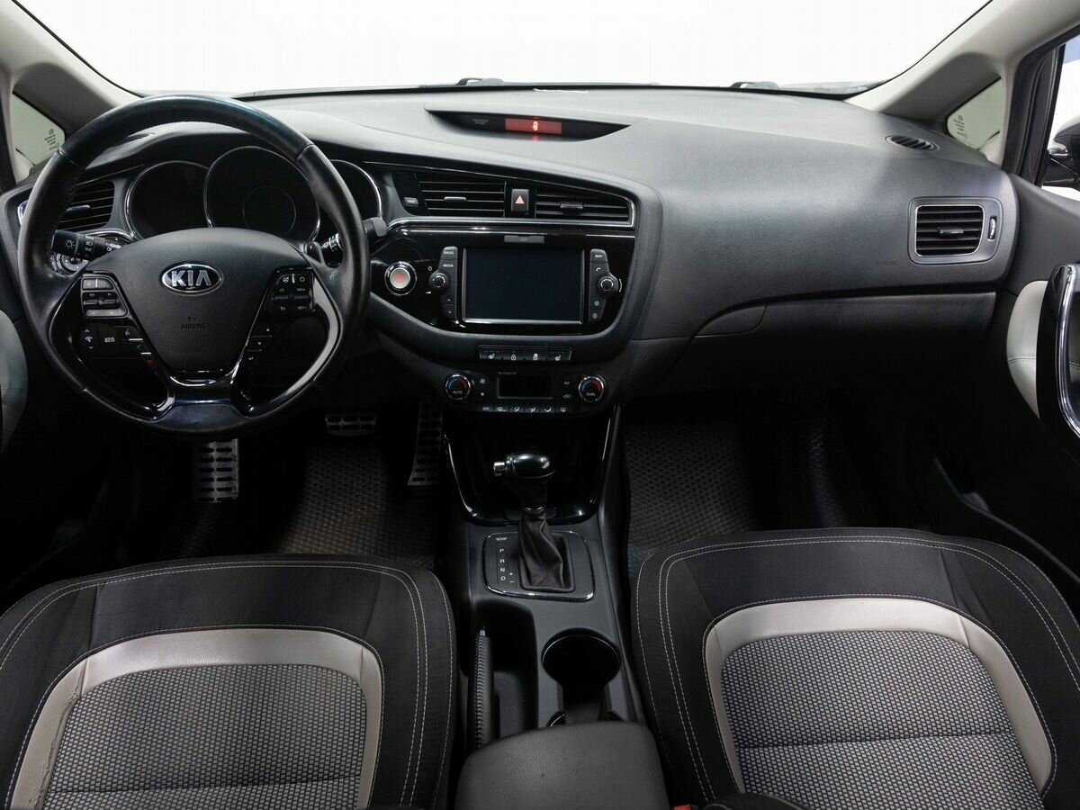 Kia Ceed с пробегом — 2017 год. Фото: #14