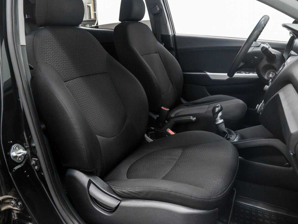 Kia Rio с пробегом — 2012 год. Фото: #4