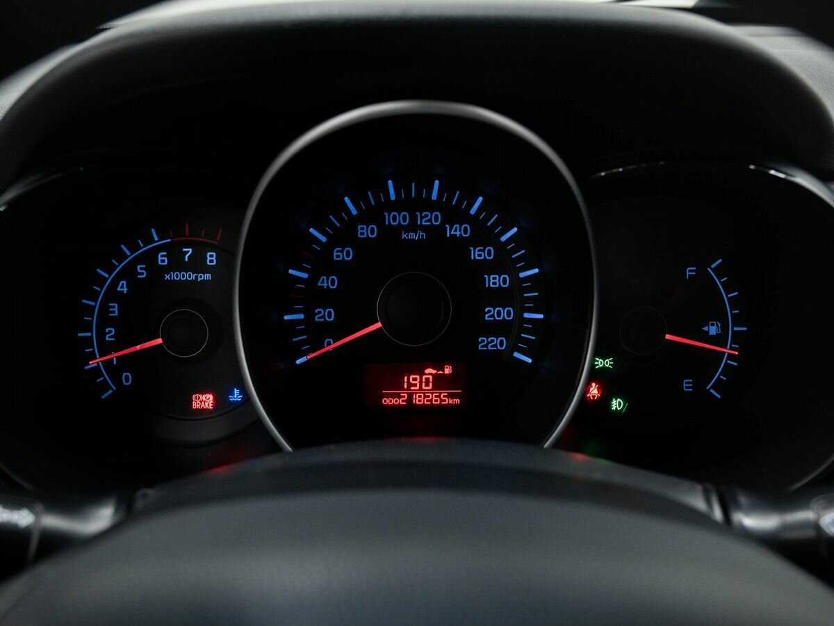 Kia Rio с пробегом — 2012 год. Фото: #17